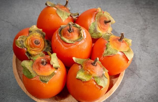 激素分泌|32岁女子确诊甲状腺癌，悔恨痛哭，医生提醒：1种水果是祸因