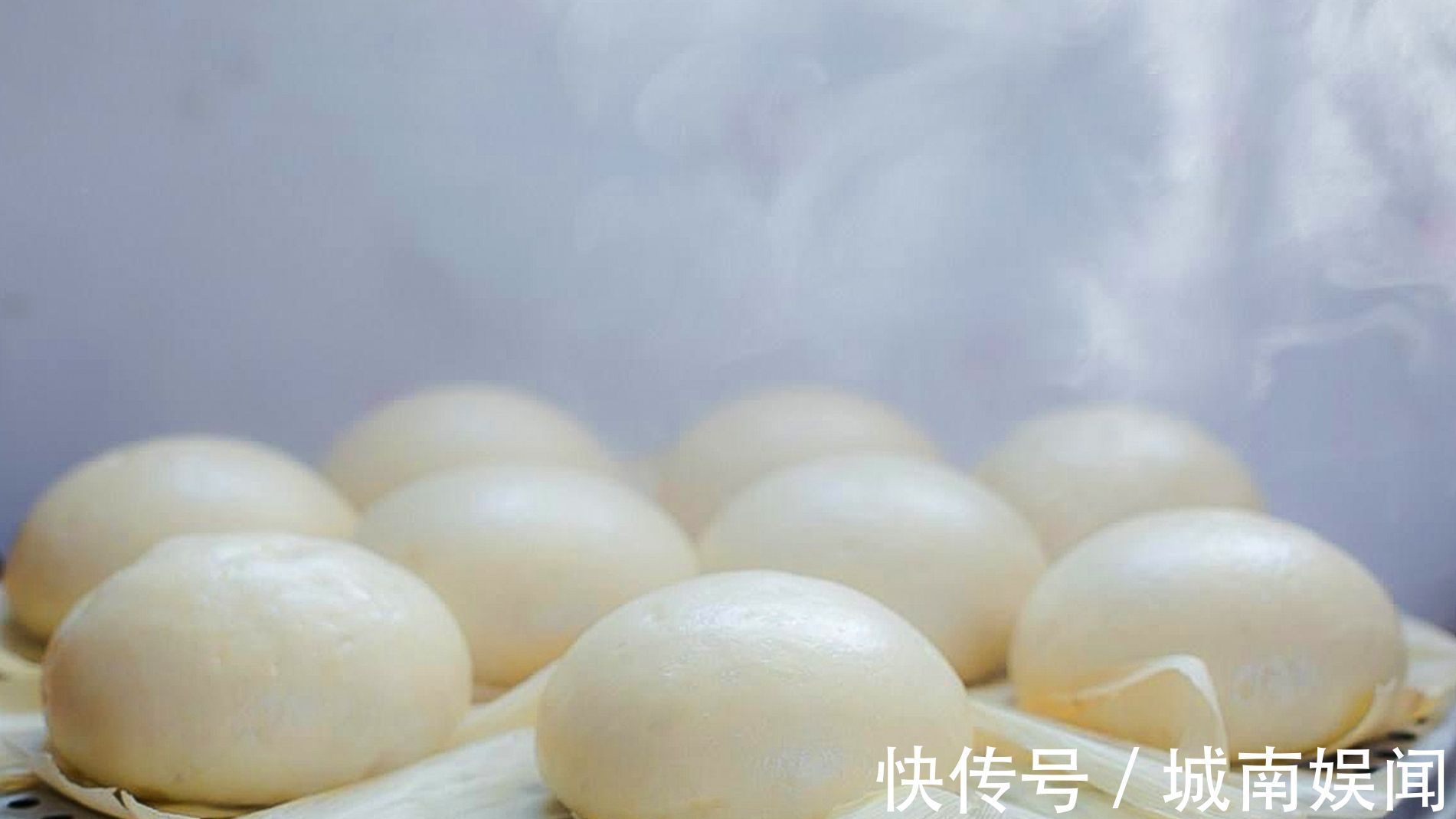 馒头|蒸馒头时，发面只加酵母就“废”了这么做18分钟发满盆，真香
