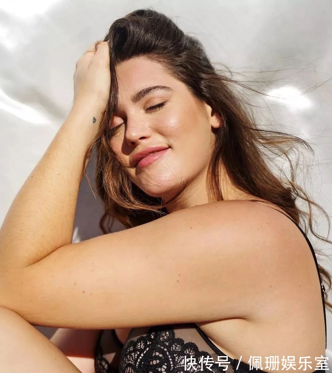 阿娟|又一个中国女孩被「减肥营」扼杀，网友：好可惜啊