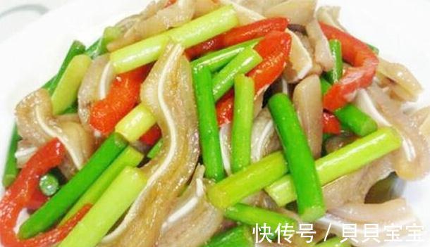 热水泡脚|最近持续最低温度0度很多人感冒发烧,多吃杀菌菜,预防感冒