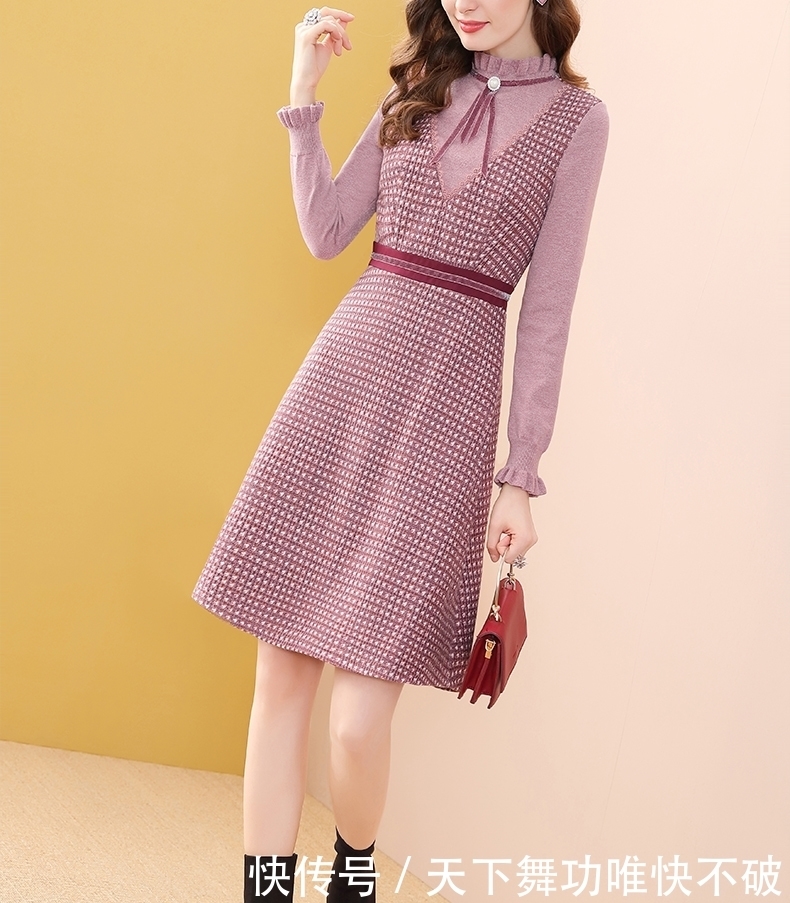 快过年,女人一定要有件拿得出手的冬裙,比如这3款,时髦又高雅