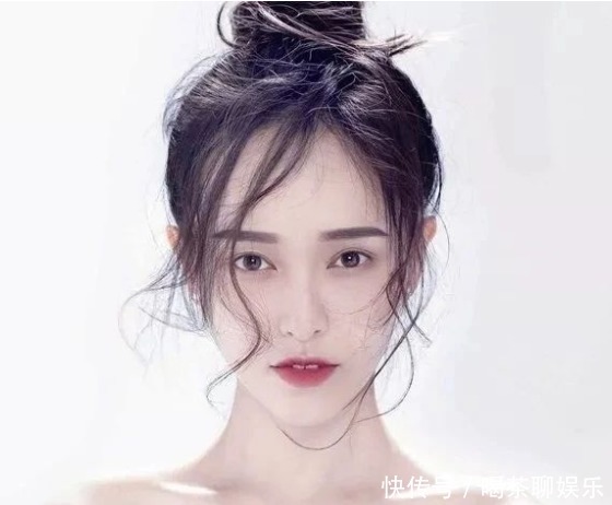 圆脸女孩要留刘海吗?试试这6种发型,显脸小还能让你更甜美