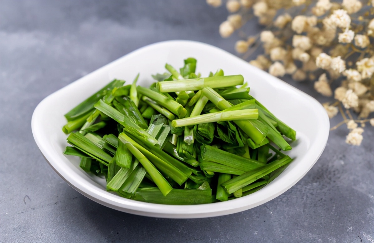 韭菜性温|52岁大妈，糖尿病离世，医生摇头血糖高，3种蔬菜要忌嘴