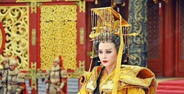 范仲淹|范仲淹,一个政治上的不成熟的政治家,导致了他的人生悲剧