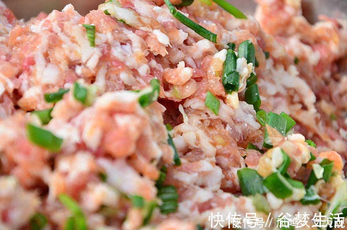 馅料|无论拌啥饺子馅，都必须要加这3种“料”，包出的饺子贼香贼香！