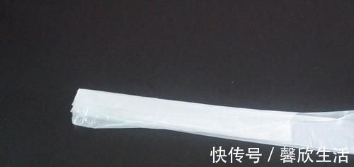 小窍门|地漏反味太臭了,一个塑料袋就能轻松解决了,看完抓紧提醒家人