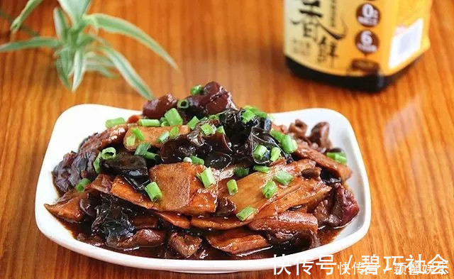 简单好吃又解馋的下饭菜,每一道都回味无穷,尝过后停不了嘴!