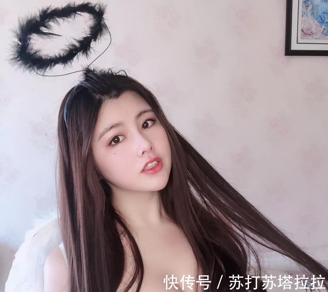 |搞笑GIF图:现在城市找不见土,只能吃砖头了