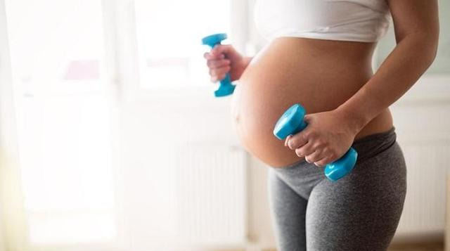 怀孕|孕期不想长妊娠纹,孕妈需要做好这4点,产后肚皮依然如初