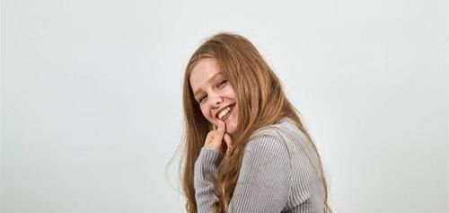 激素分泌|女性雌激素“告急”,身体会露出马脚多吃4物,皮肤好、不显老