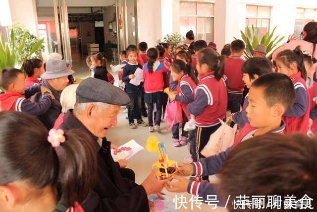 辈分|外甥和舅舅幼儿园同班,外甥从不喊舅舅,外甥可能不好意思