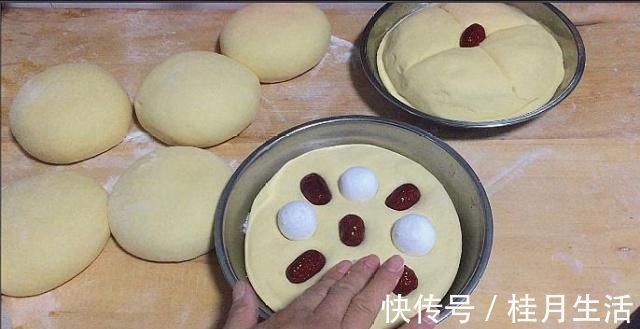 面食|喜欢吃玉米面的一定要收藏,这样做比面包还暄软香甜,比馒头简单