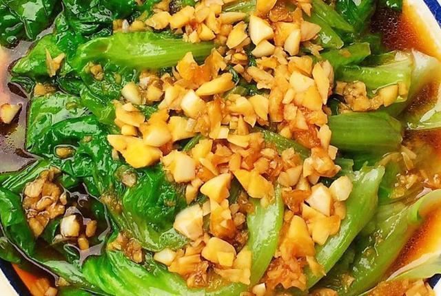 干辣椒|减肥期间，多吃此菜，低脂肪低热量，营养美味，怎么吃都不胖