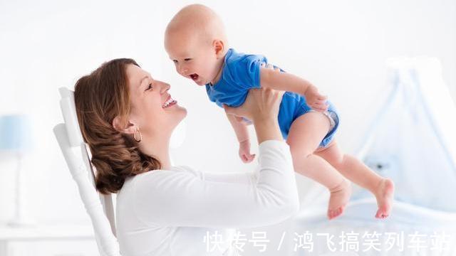 新生儿|新生儿吐奶,新手妈妈别只会拍背了,父母学会5个妙招更实用