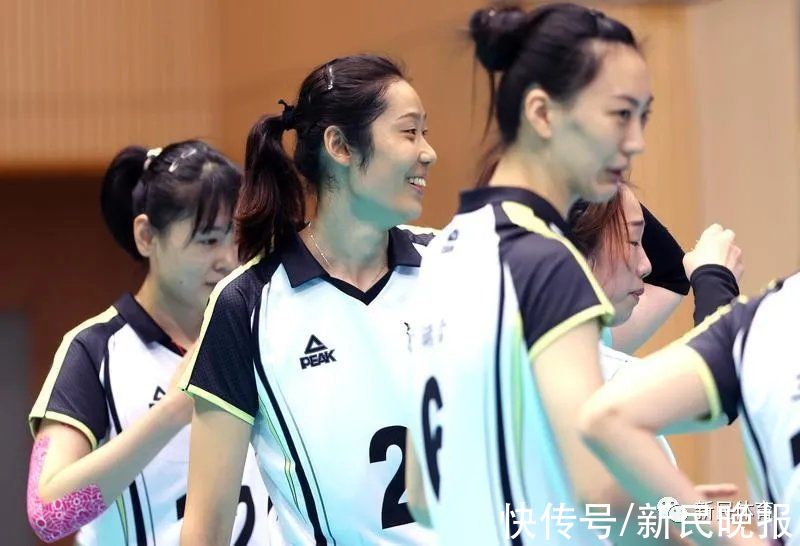 中国女排|朱婷“改行”了？
