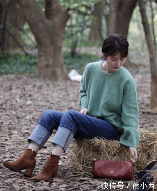 百搭 2022春季又流行牛仔裤,实用百搭又减龄时尚,买裤子前不妨看一看