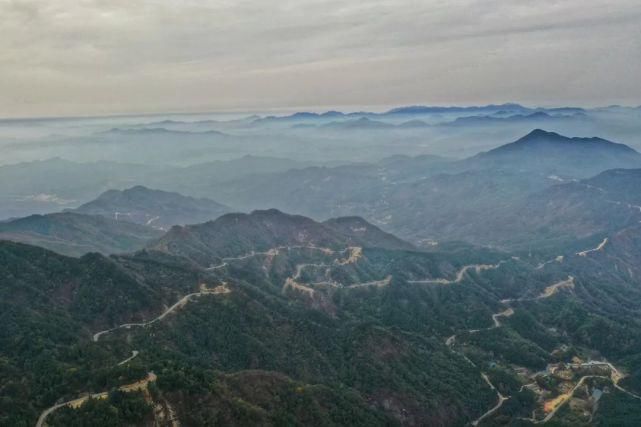 叫板川藏线、美过香格里拉，这条皖西马丁公路，藏尽美景，却少有人知