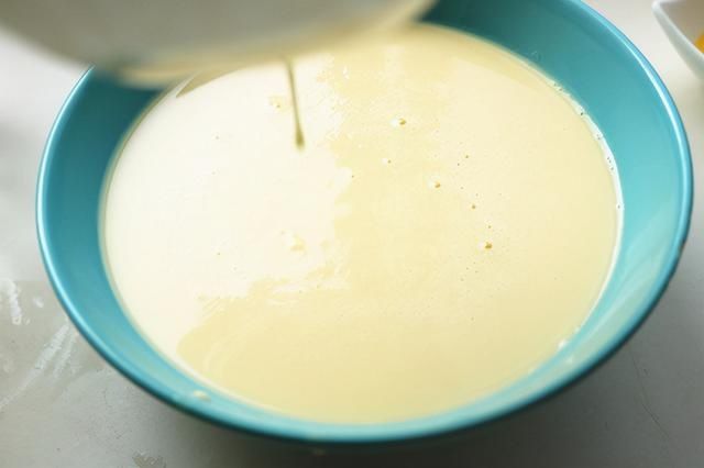 甜品|木瓜怎么做更好吃，学着做木瓜班戟，享受午后的下午茶时光吧