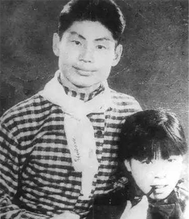 “民国才女”萧红一生极惨,生命当中的四个男人,全都是渣男!