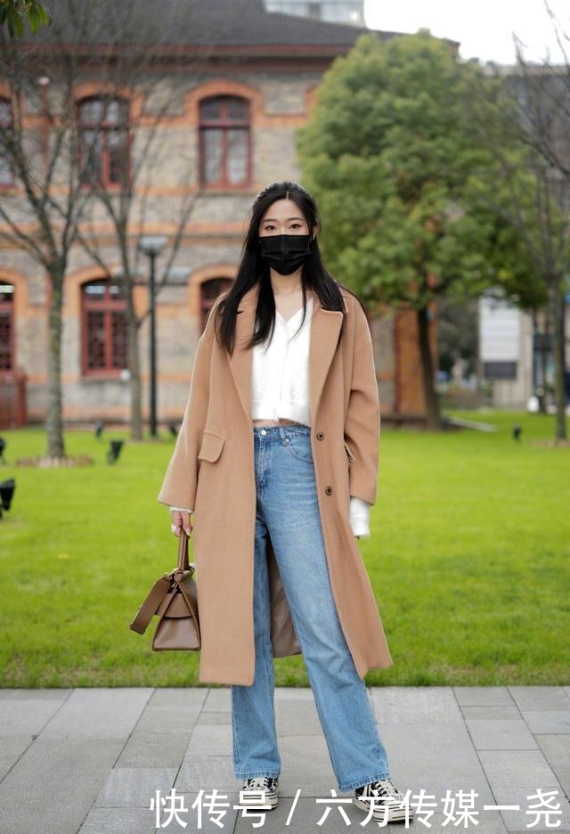 女人|女人再懒,穿大衣也别配直筒裤,学下面潮人这样来穿,时髦又显瘦