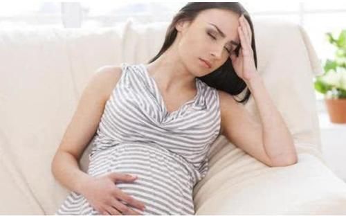 怀孕一定会呕吐？医生：视情况而定，和胎儿发育关系很大