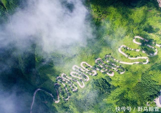 英雄|我国有条超惊险公路，如白龙盘山，在此开车超刺激，被誉为英雄路