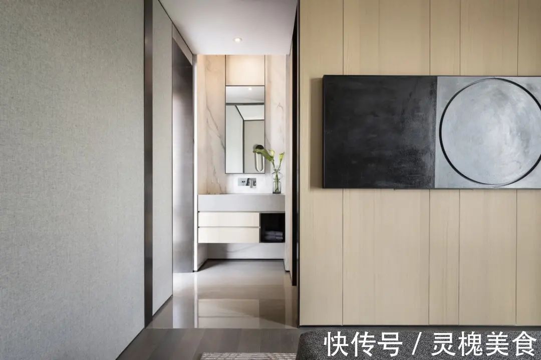 现代|210㎡联排小别墅，现代大方的布置，配色令人舒适