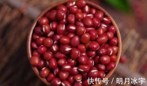 红枣|女人爱美,常吃3种食物,美容养颜,滋养肌肤,脸色红润