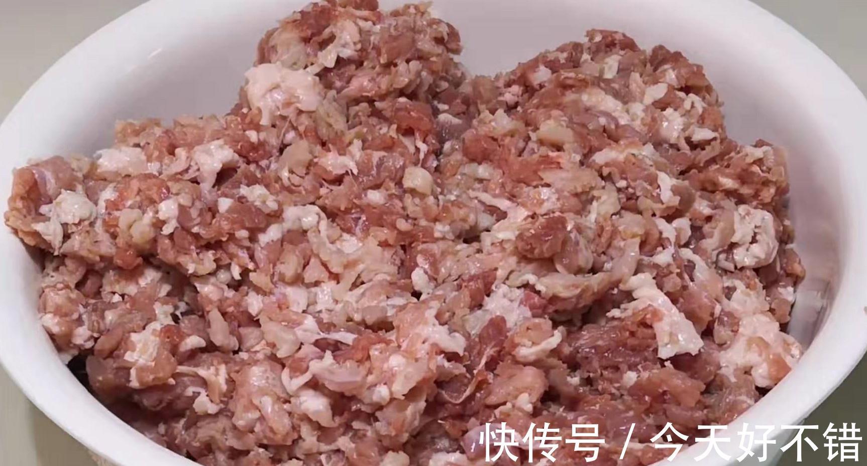 初冬灌肠季，教你几十年的配方，香肠鲜香好吃不长霉，放1年不坏