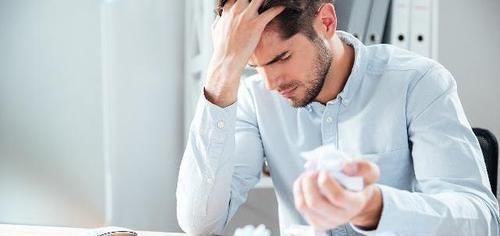 失眠多梦|失眠的“祸根”公布，医生提示及时戒掉，多喝3水，或倒头就睡