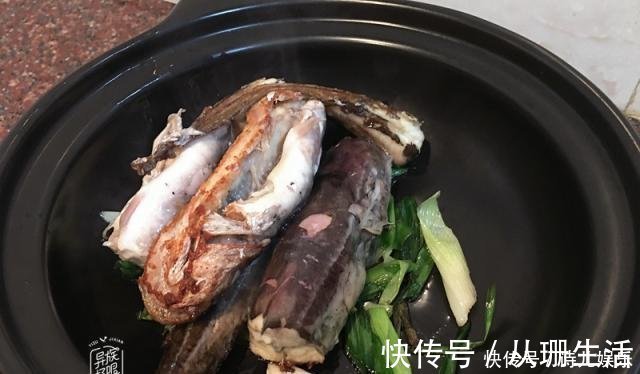海鱼的100种吃法之一，炖鱼不放姜，无腥味，家人说锅太小不够吃！