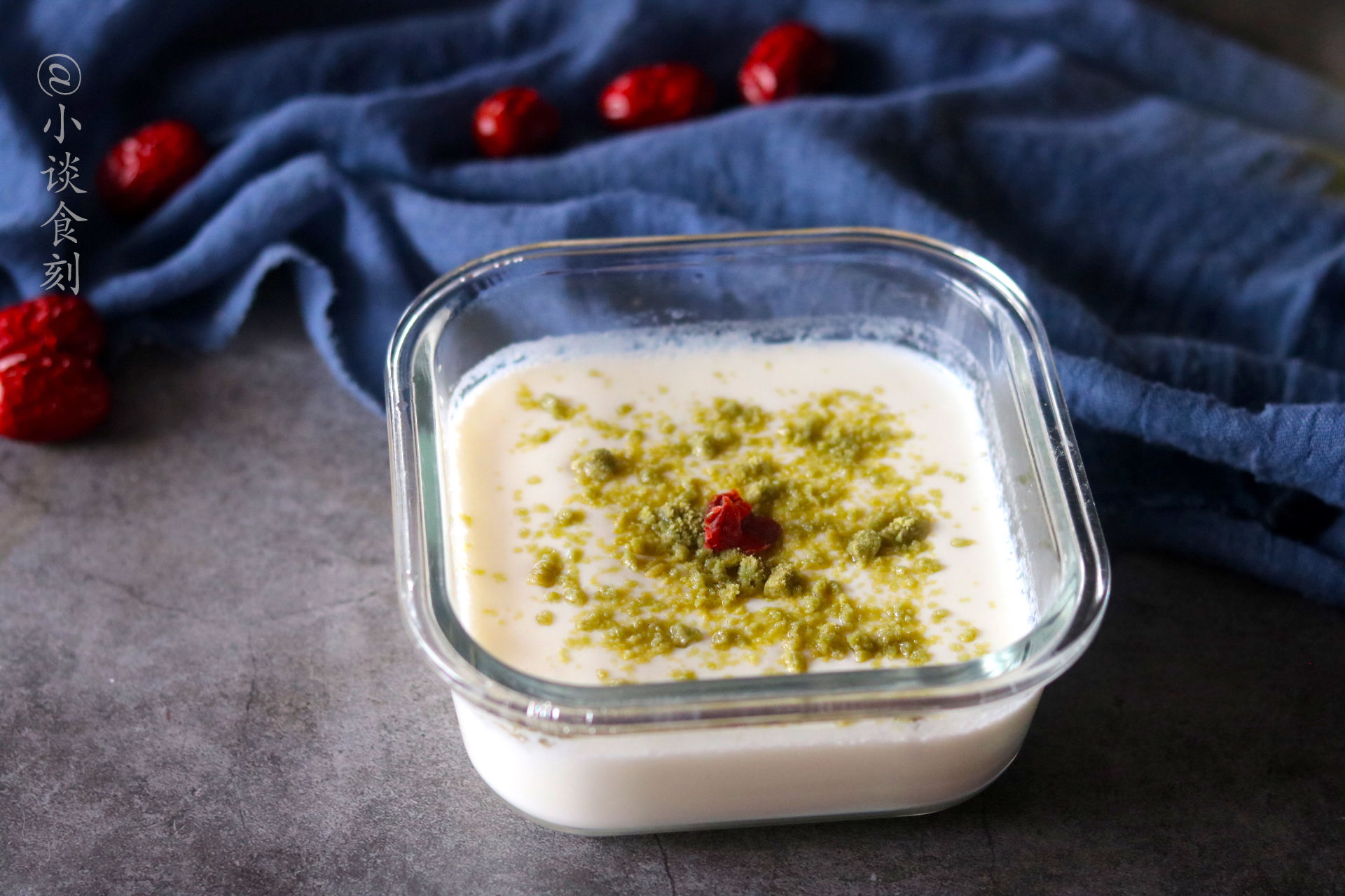 家里有牛奶的，教你做一道“宫廷小吃”，软嫩鲜甜，孩子特别爱吃