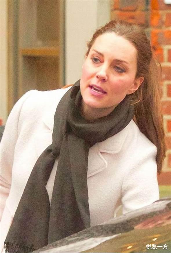 冬天围巾如何搭配?看凯特王妃围巾搭出温暖气场