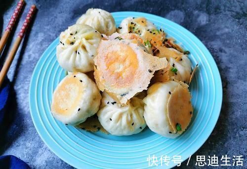 老两口的幸福早餐,样数不多,吃得舒服,网友提问:这要起多早