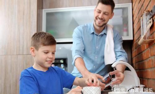 犯罪心理|李玫瑾养男孩的家庭,这3件事父母越“舍得”,儿子越有本事