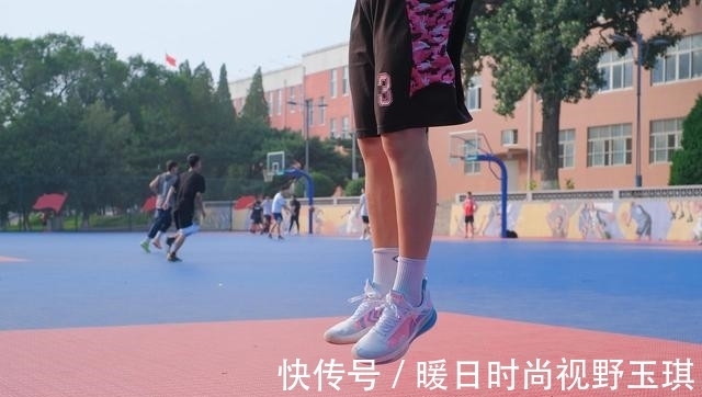 sid专业避免运动伤病,SIDAS综合运动减震鞋垫,绝佳减震性能体验