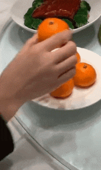 |搞笑GIF图:从开心到难过,其实只需要一个动作