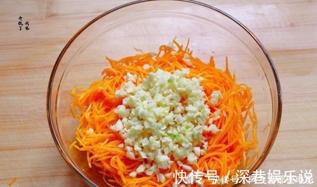 南瓜丝|懒人小笼包,比蟹黄包还好吃,鲜香多汁,不发面不揉面,出锅必光