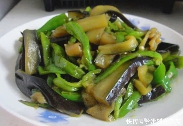 肚子|女性不想肚子鼓鼓，平时多吃3菜，排毒减少，越吃越瘦，效果好