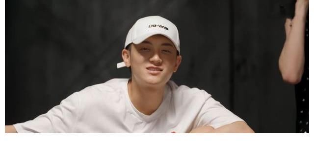 徐藝洋|在《萌探探探案》中，宋亞軒不適合當(dāng)臥底 ，黃子韜卻成了短板