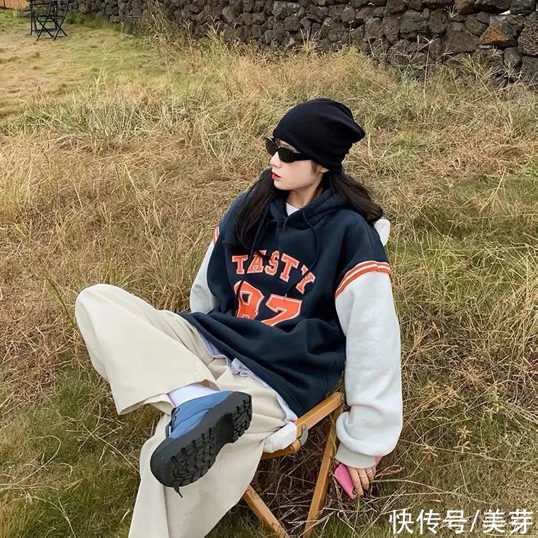 大衣里面穿什么？这4款绝美内搭，让你时髦一整个冬天