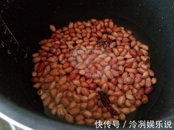 花生|花生不用炸不用煮,这样做简单又美味,每周吃几次,清热又降火