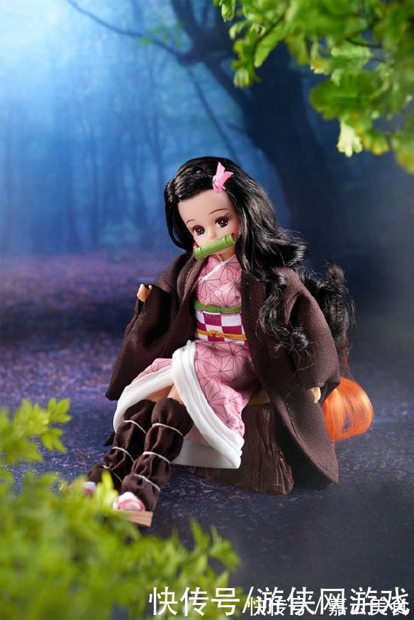 鬼灭之刃|简直可怕!“日本芭比”莉卡推《鬼灭》炭治郎兄妹娃娃