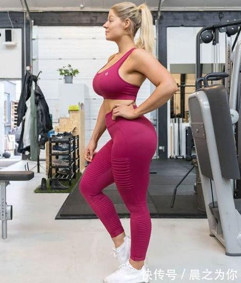 马甲线|180斤胖妹尤爱力量训练，身材宽厚，如今成为一名大码模特