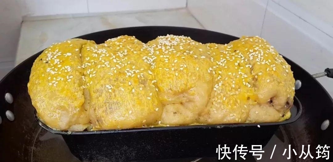面团|面包又出新吃法，不用烤箱也能做，我家隔三差五做着吃，松软香甜