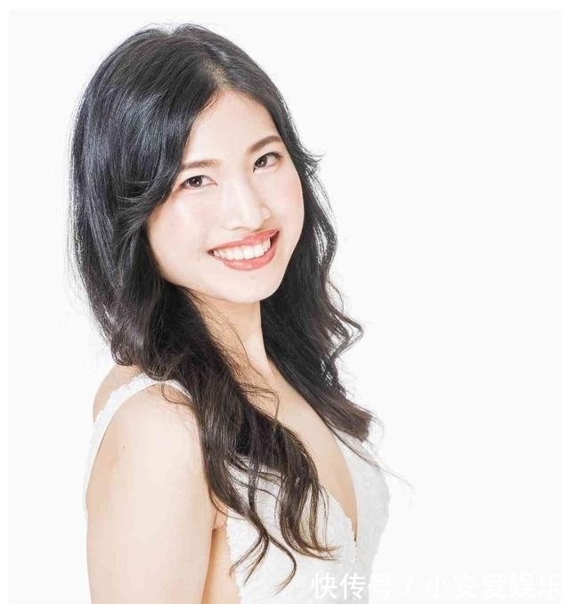 大学生|2022日本国际小姐出炉,22岁美女翻译夺冠