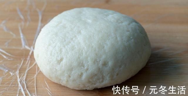 糯米糍|糯米粉学会这样做,软糯香甜不粘牙,比汤圆还香,端上桌就被抢光