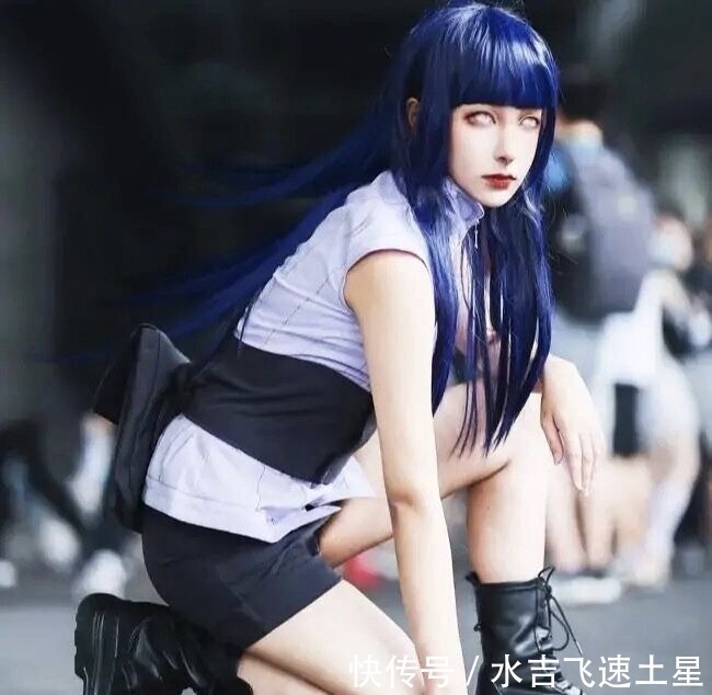 白眼|美女cos雏田走红，白眼神还原，现实看起来像丧尸