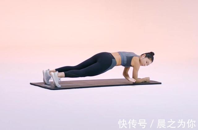 踢腿|这位俄罗斯女孩长得太靓了!天使脸蛋+超模身材,这身材太火爆了