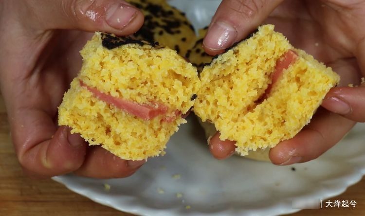 玉米面最好吃做法，比馒头简单，比面包还好吃，早餐再也不用买了